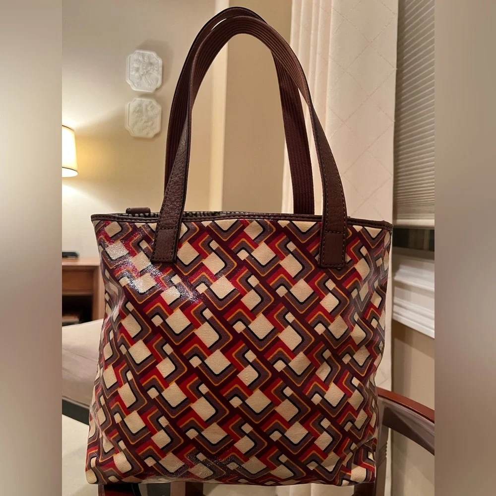 Fossil Key-Per Geometric Carry All Coated Canvas Large Tote